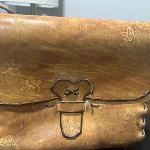 Vintage Tan Leather Satchel with Decorative Clasp